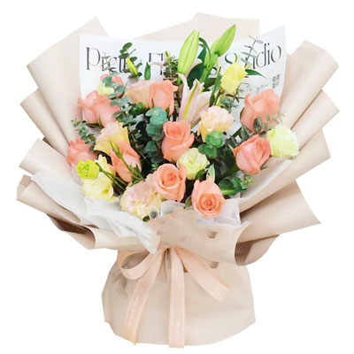 太原11朵粉玫瑰百合，温暖与甜蜜